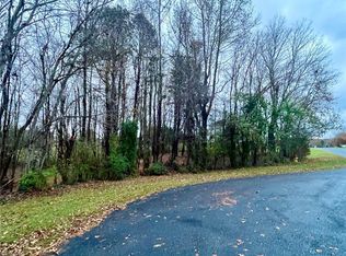 326 & 344 Lumina Dr #39-40, Lexington, NC 27295