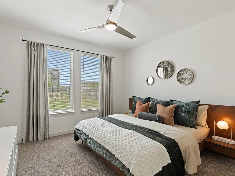 Dalton Austin Residences — Photo 7
