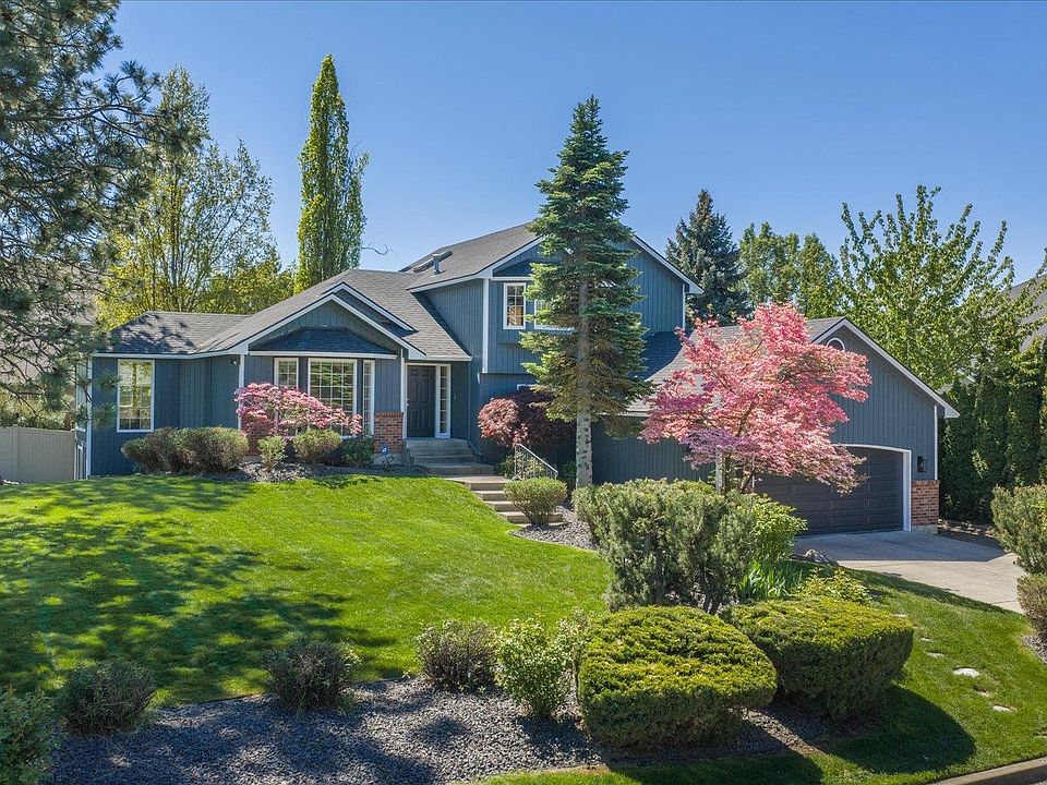1st image of 3814 E 49th Ave
