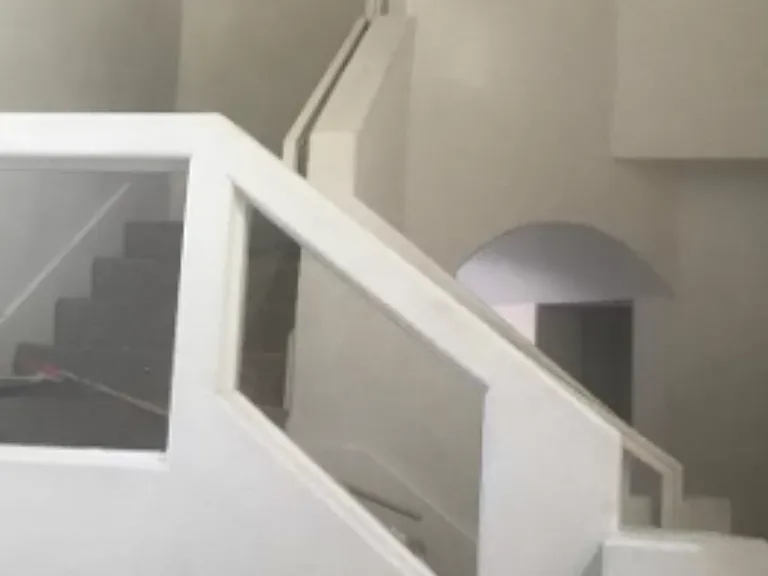 Glass in cased staircase