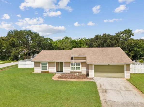 827 Creekside Ln, Palm Harbor, FL 34684