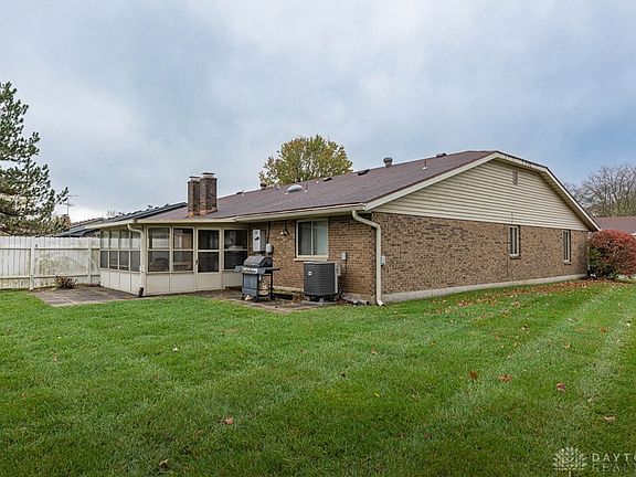 2nd image of 4774 Foxdale Dr #4772