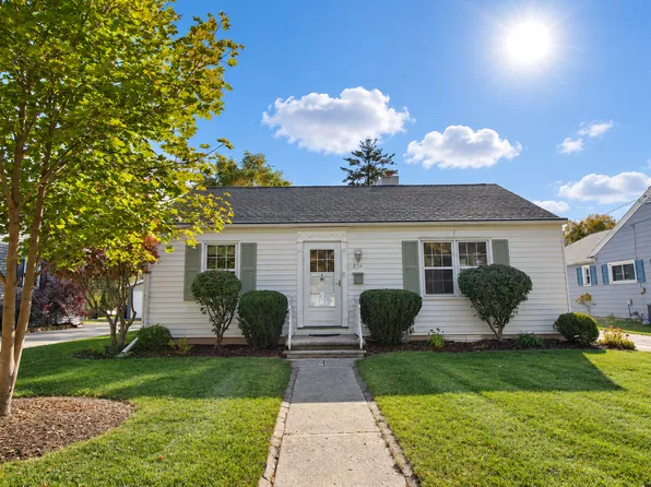 826 N Buchanan St, Green Bay, WI 54303