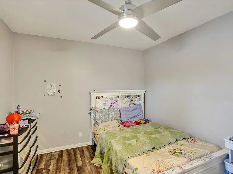 7008 NW 81st St — Photo 18