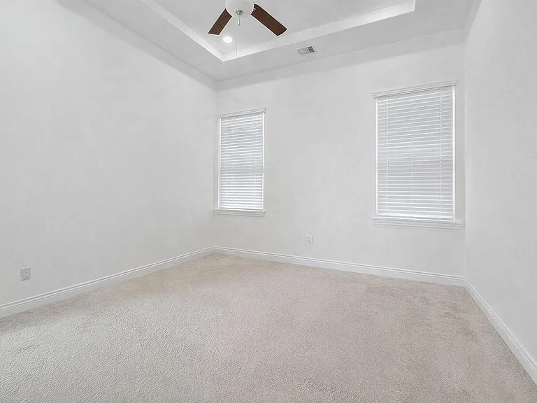 23426 Yaupon Hills Dr — Photo 11