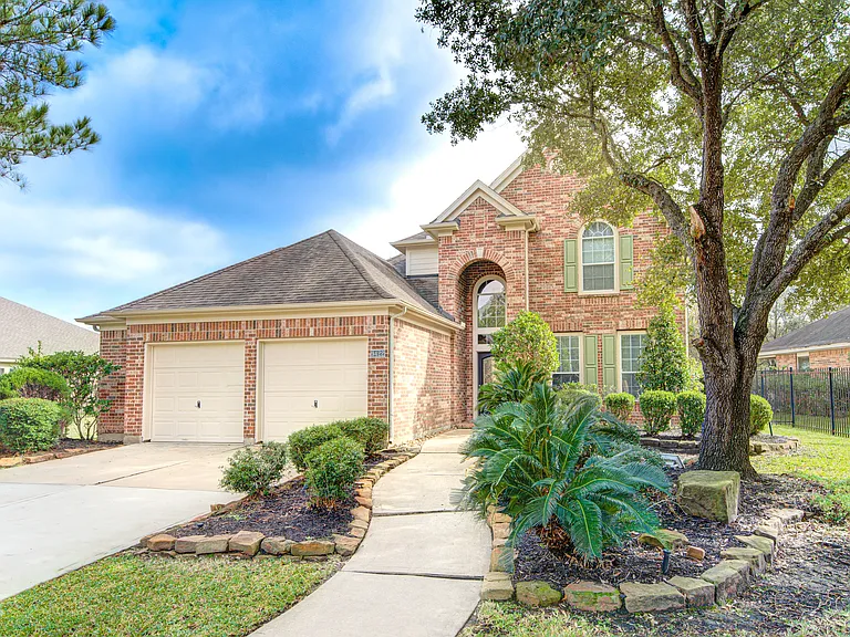 9422 Comstock Meadows Dr — Photo 2