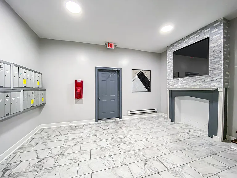 Grange Apartments — Photo 8