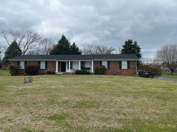 2317 Sentell Dr, Maryville, TN 37803