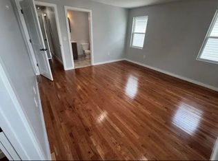 759 Seaport Dr, Elizabeth, NJ 07201