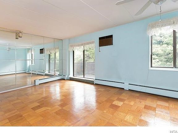 3rd image of 1101 Midland Ave APT 404