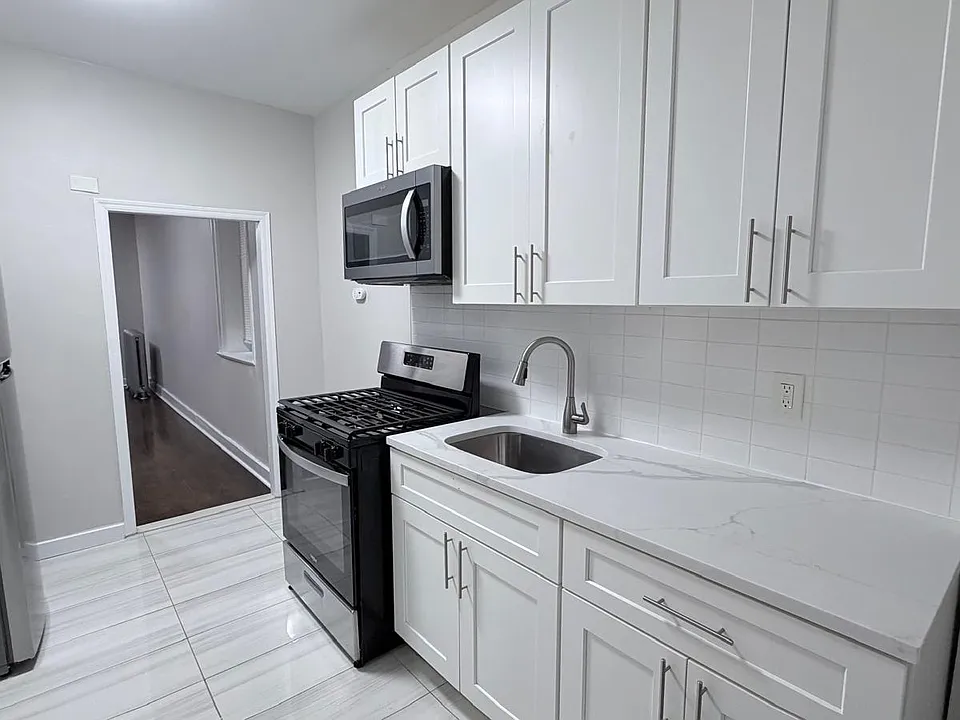 164 Sterling Ave #162E
