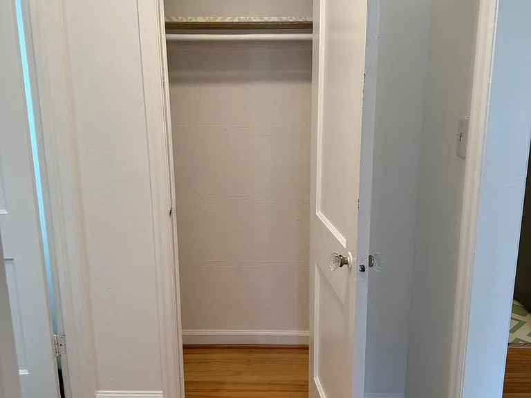 2400 N Killingsworth St — Photo 11