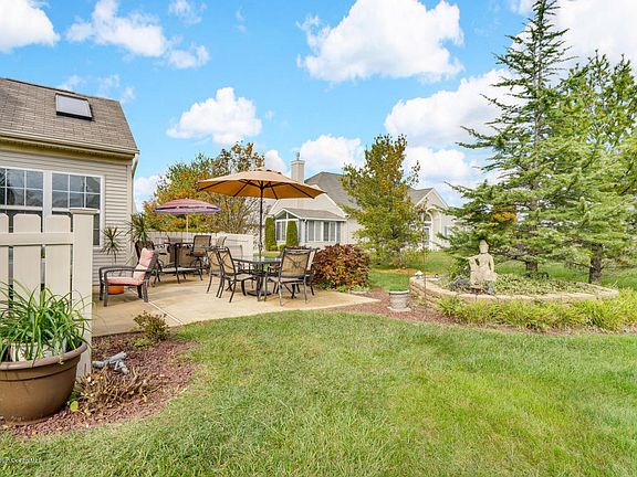3rd image of 8 Glasdale Ct
