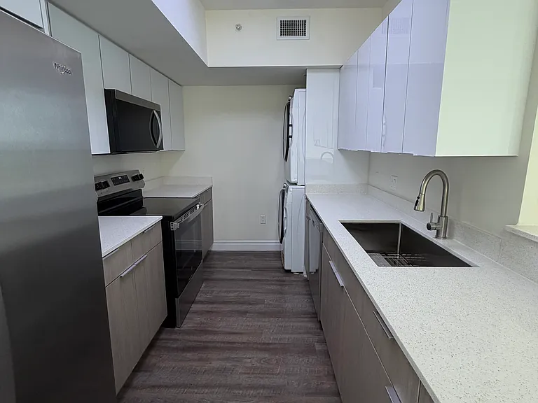 110 SW 13th St #2207 — Photo 5