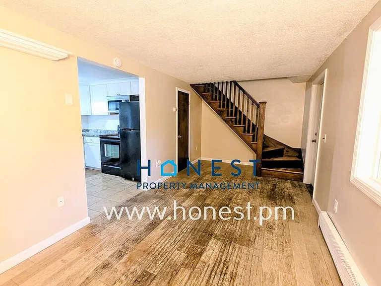 1074 Hallowell Litchfield Rd #A — Photo 5