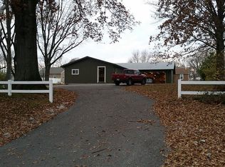 5 Johanna Pl, Belleville, IL 62226