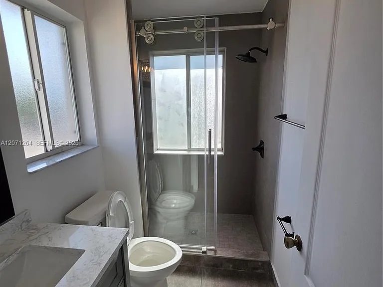 21250 NE 8th Pl #1 — Photo 26