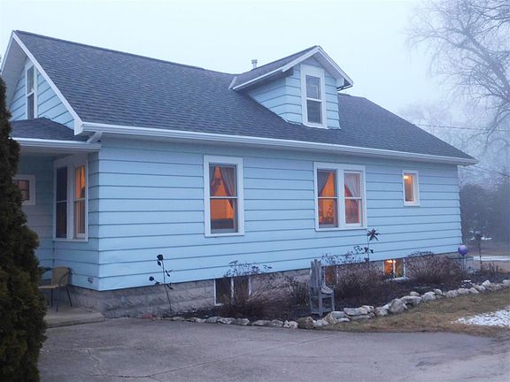 3rd image of N8051 Lakeshore Dr