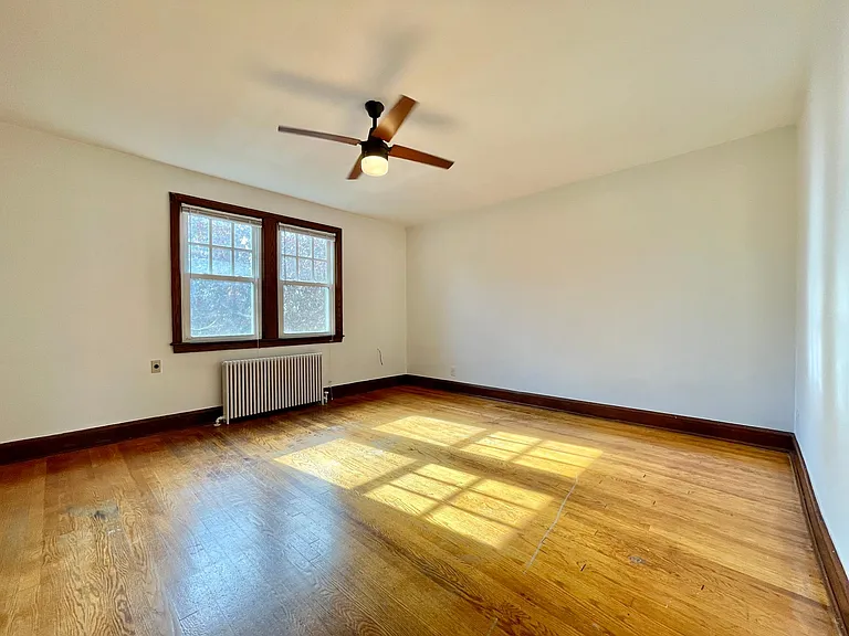 1814 C St SE #3 — Photo 8