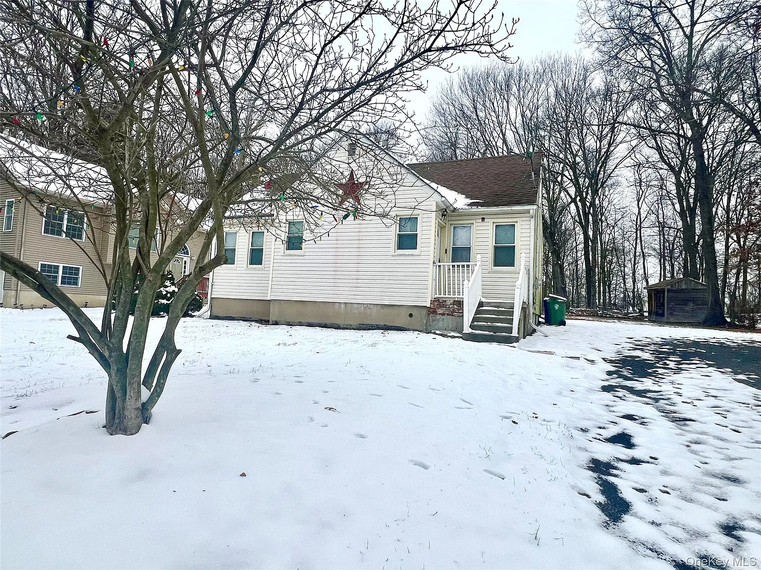 91 Mountain Avenue photo 1