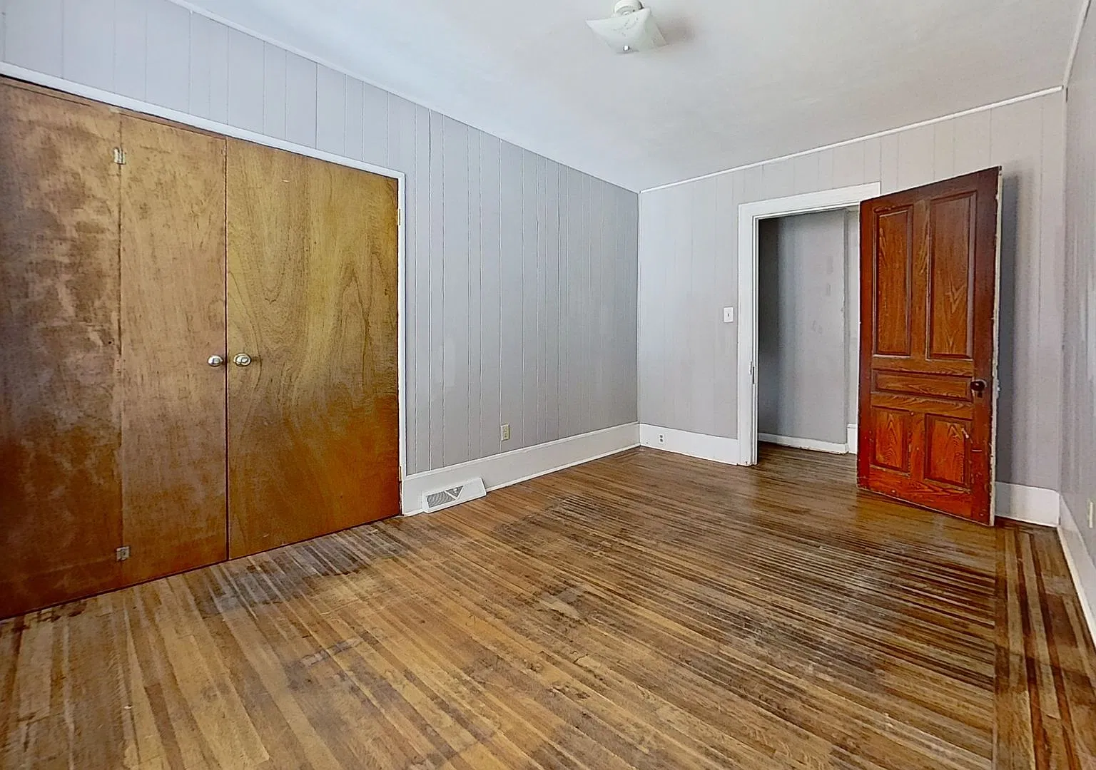 Two Bedroom, First Floor Apartment — Photo 3