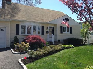 23 Birchfield Ave, Babylon, NY