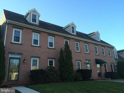 Clinton Ave, Chambersburg, PA, 17201