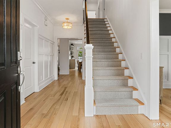 2nd image of 10 Pansy Road