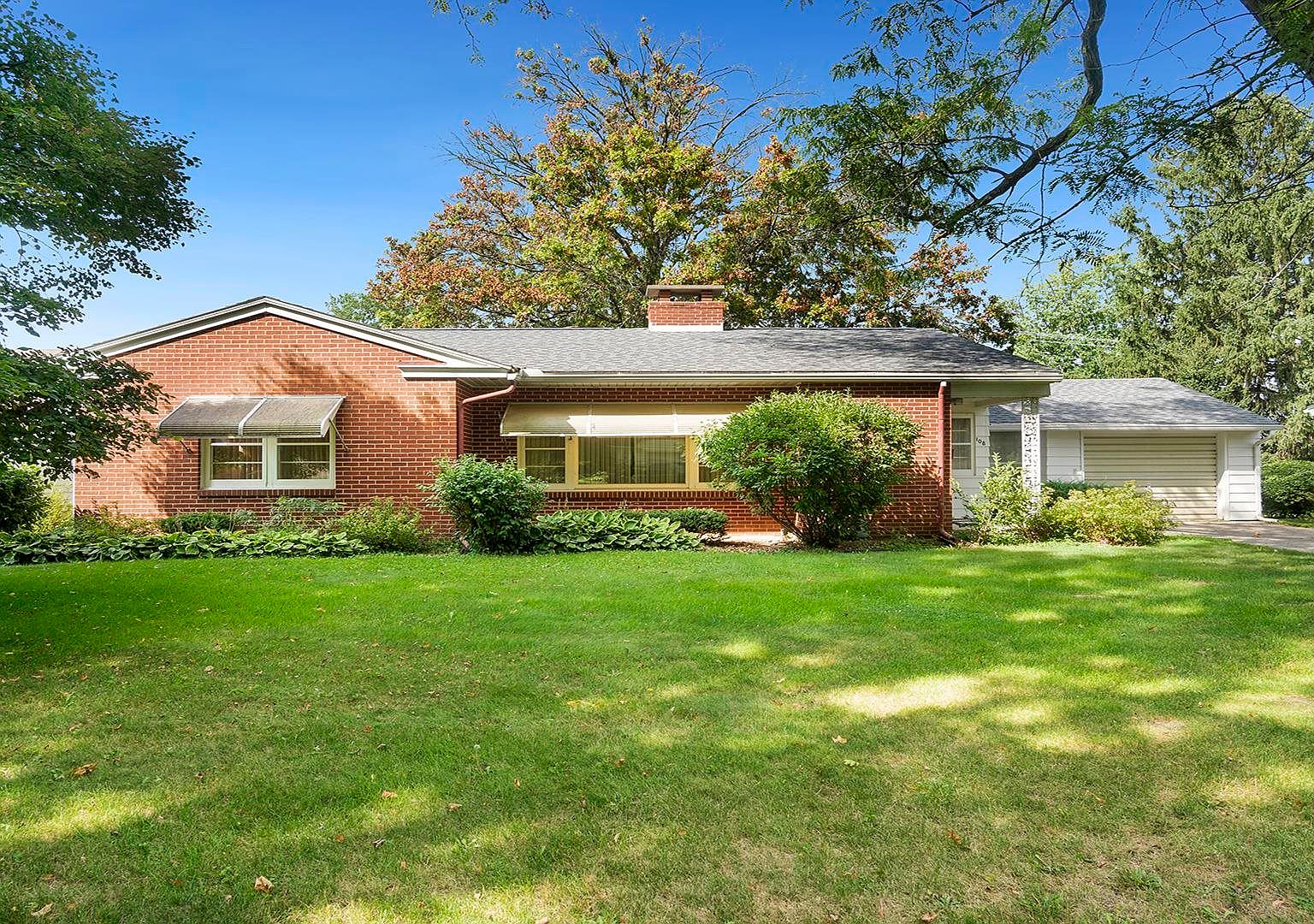 108 W 1st St, Mount Morris, IL 61054 Zillow