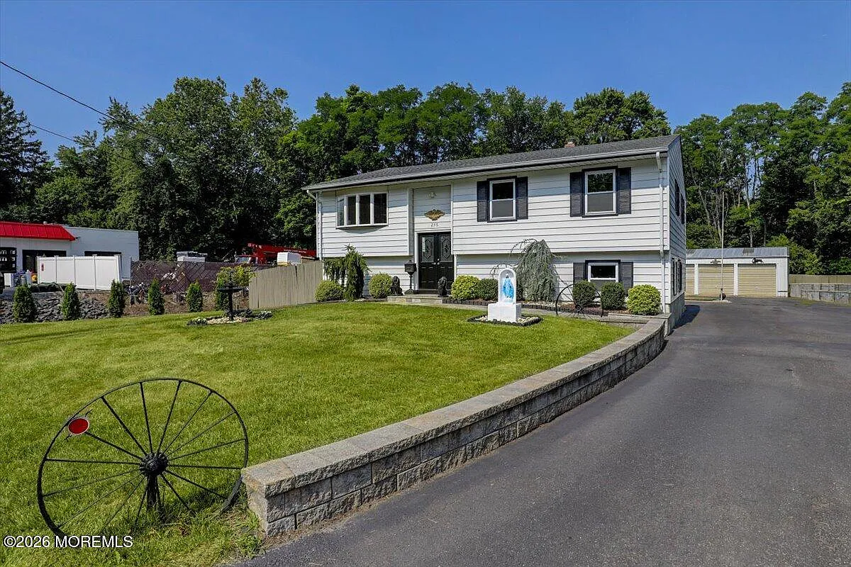 4 bed, $4,800 — Photo 4