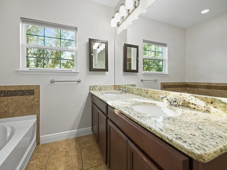 9306 Mira Valle Ln — Photo 33