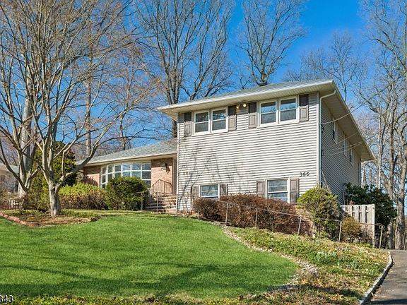 3rd image of 366 Rolling Rock Rd
