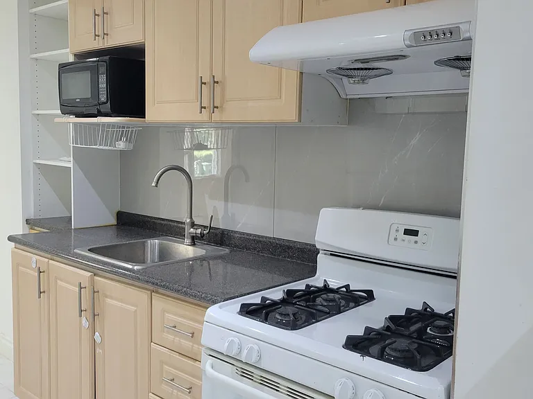 2646 Victoria Park Ave #B — Photo 8