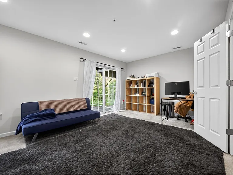 11 Faraday Ct — Photo 18
