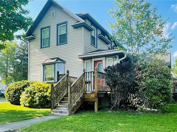 3rd image of 170 Madison St