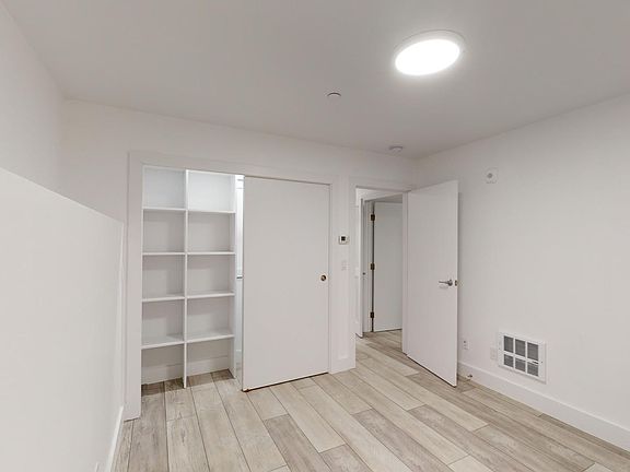 4th image of 2355 Scott St #16B