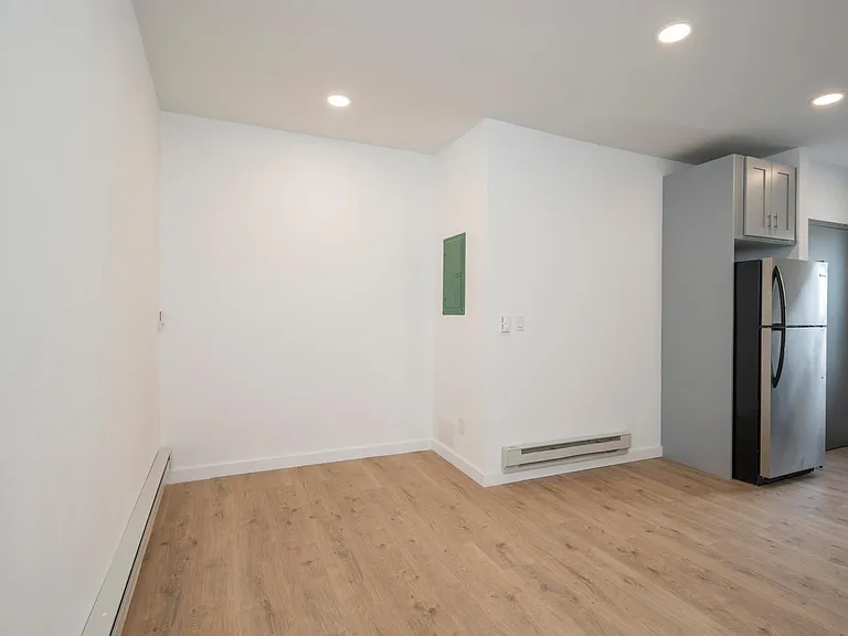 1617 Harrison St — Photo 22