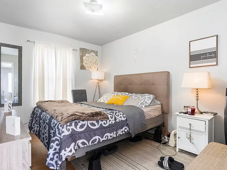 1105 Horizon Dr — Photo 3