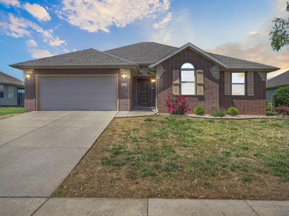 329 W Meadowgate Drive, Springfield, MO 65803