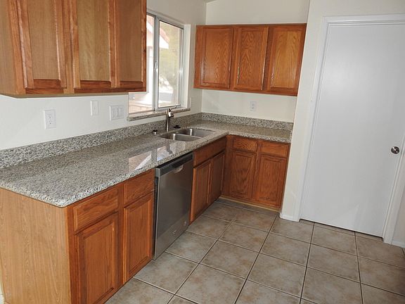4th image of 9977 W Mackenzie Dr