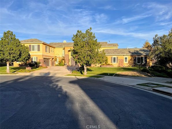 1583 Twin Oaks Cir