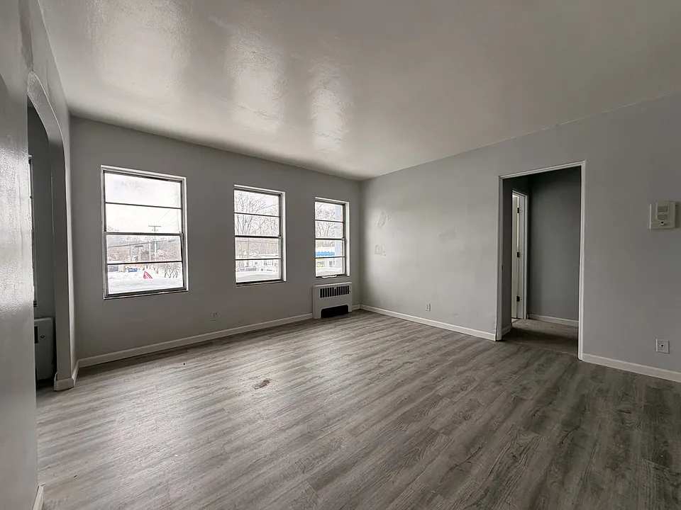 417 N Dixie Way #6