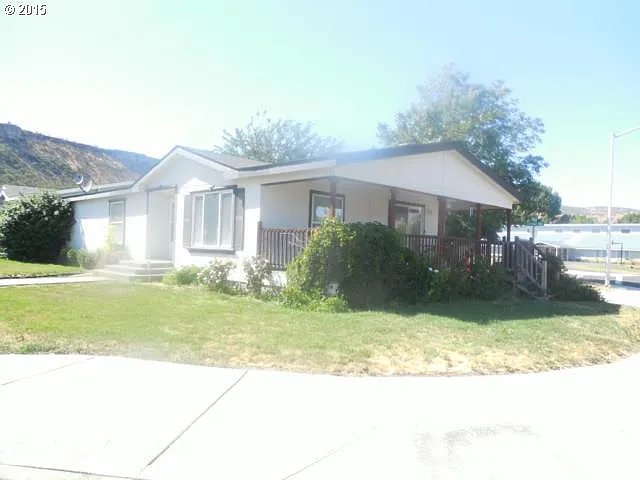 903 Floral St photo 1