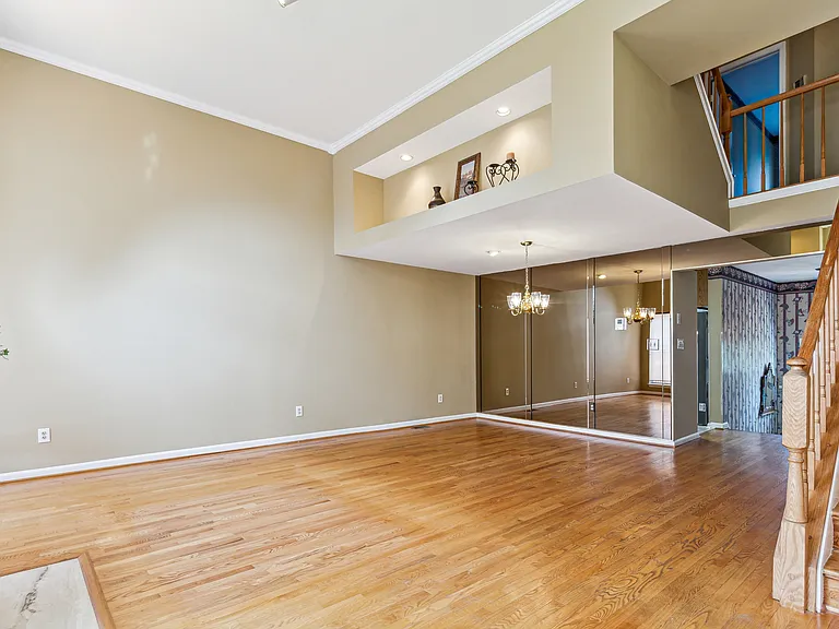 52 Silver Moon Dr — Photo 2