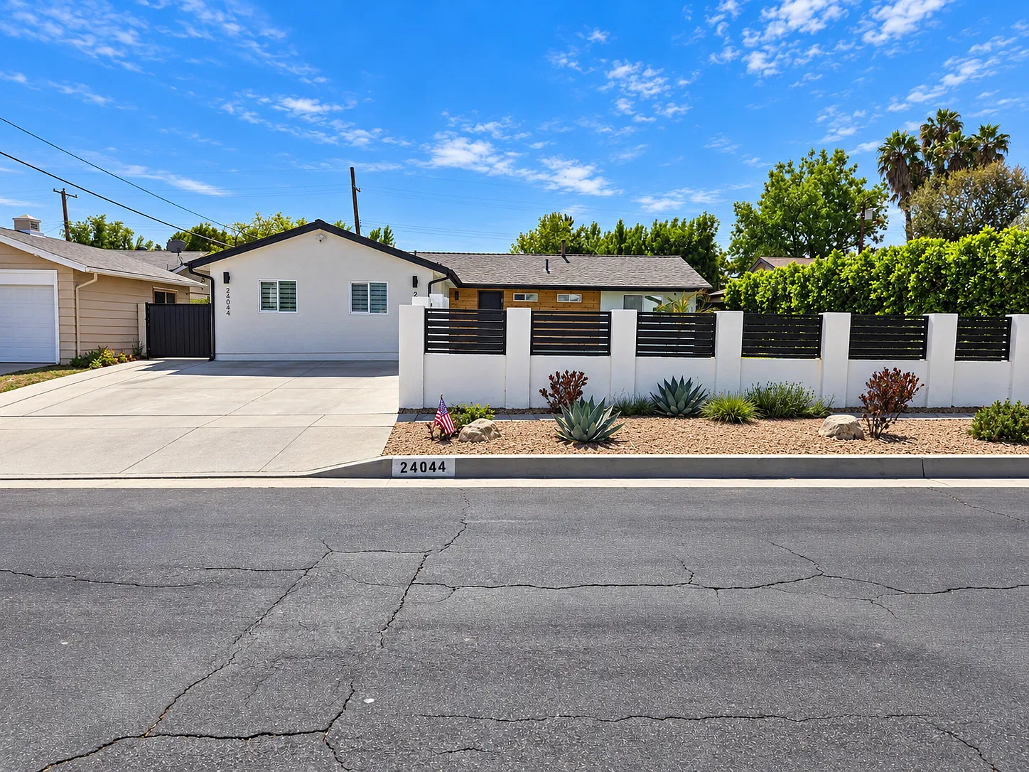 3 bed, 1160 sqft, $3,750 — Photo 1
