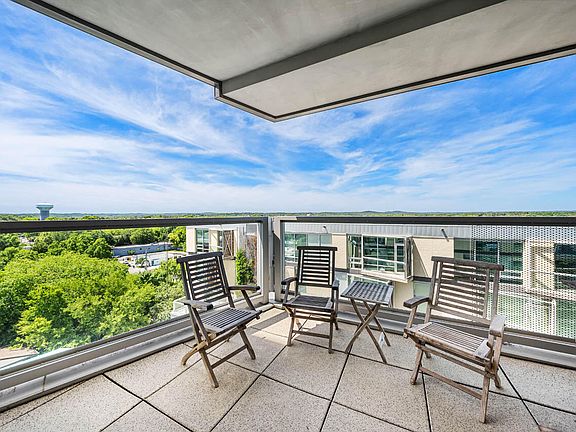 3rd image of 601 Rosemary St #804