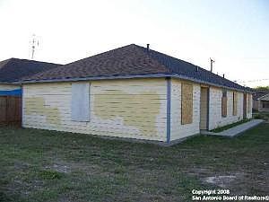 1st image of 426 - 428 Amires Pl