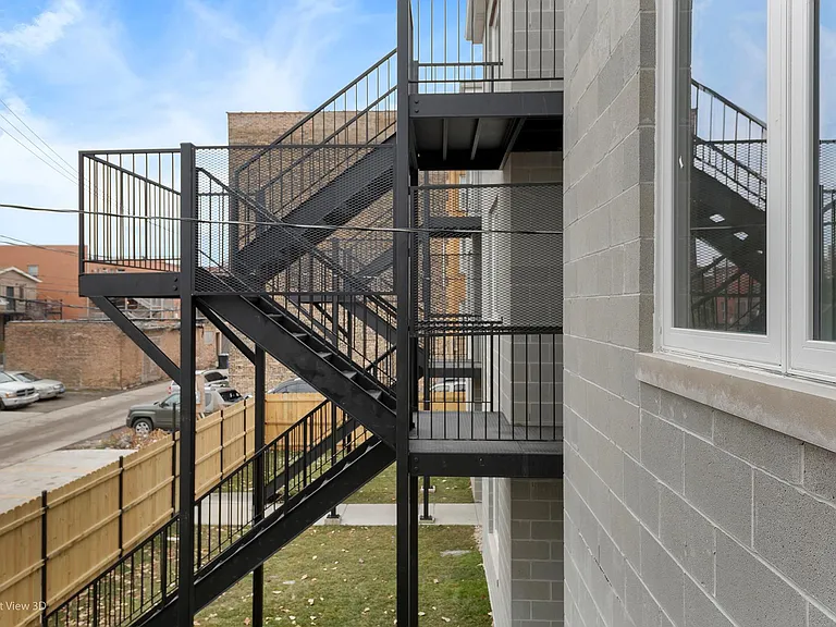 1239 S Fairfield Ave #2 — Photo 17