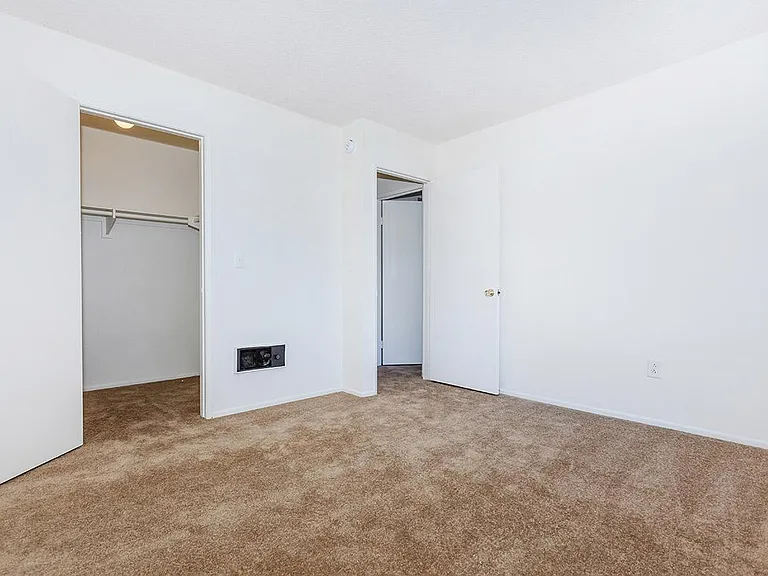 Five Coves Apartment Homes — Photo 54