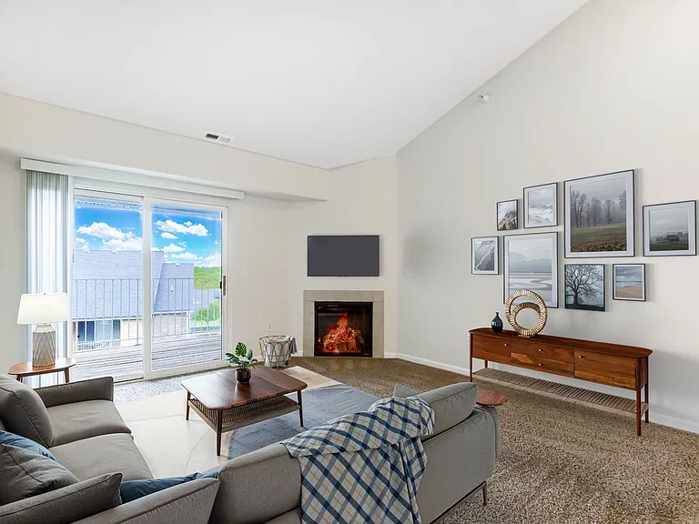 One Bedroom - 1 Bed / 1 Bath - 886 Sq.Ft.